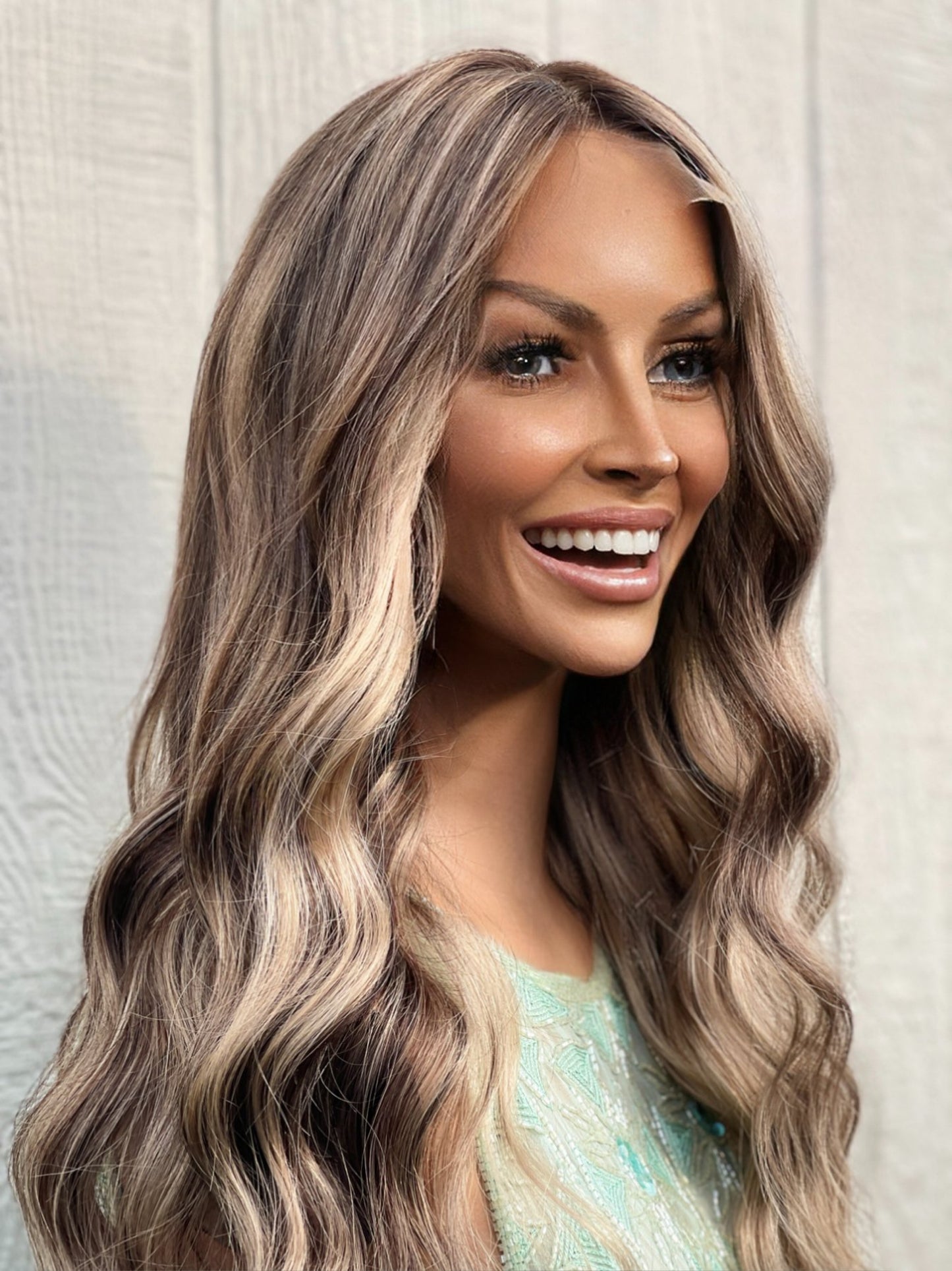 “KIT” 18” Lace Top Wig Blonde Beach Waves Balayage