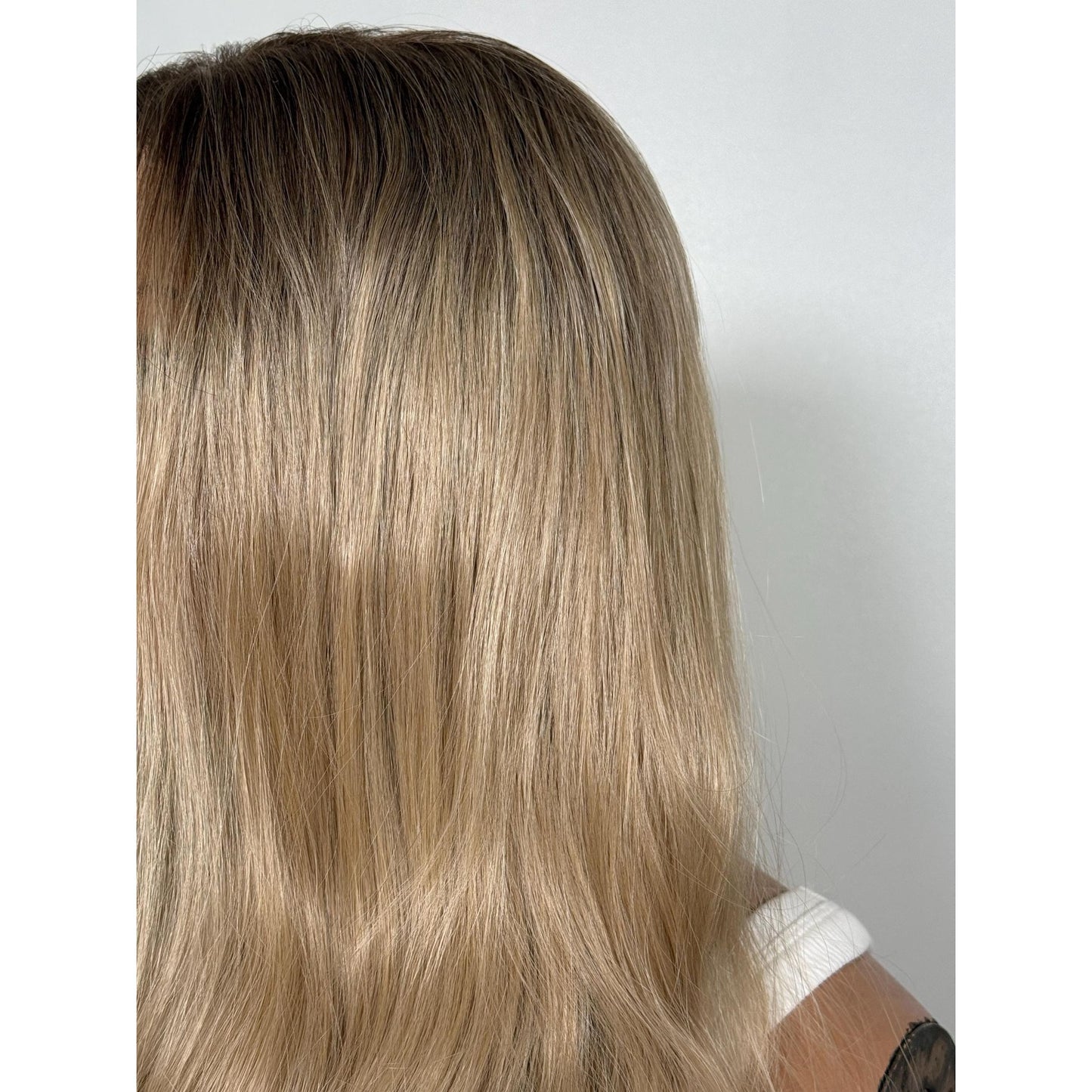 "LOLA" HD INVISIBLE LACE WIG 24" - SUMMER BLONDE