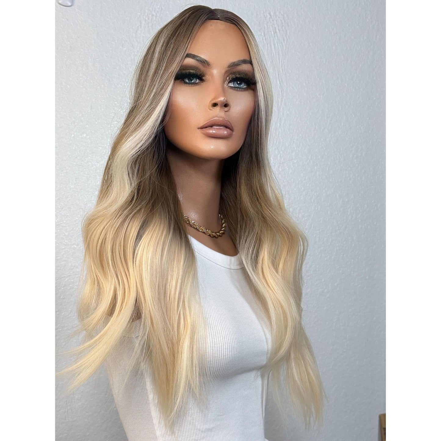 "ILIENE" WIG 20" - BEIGE BLONDE BALAYAGE