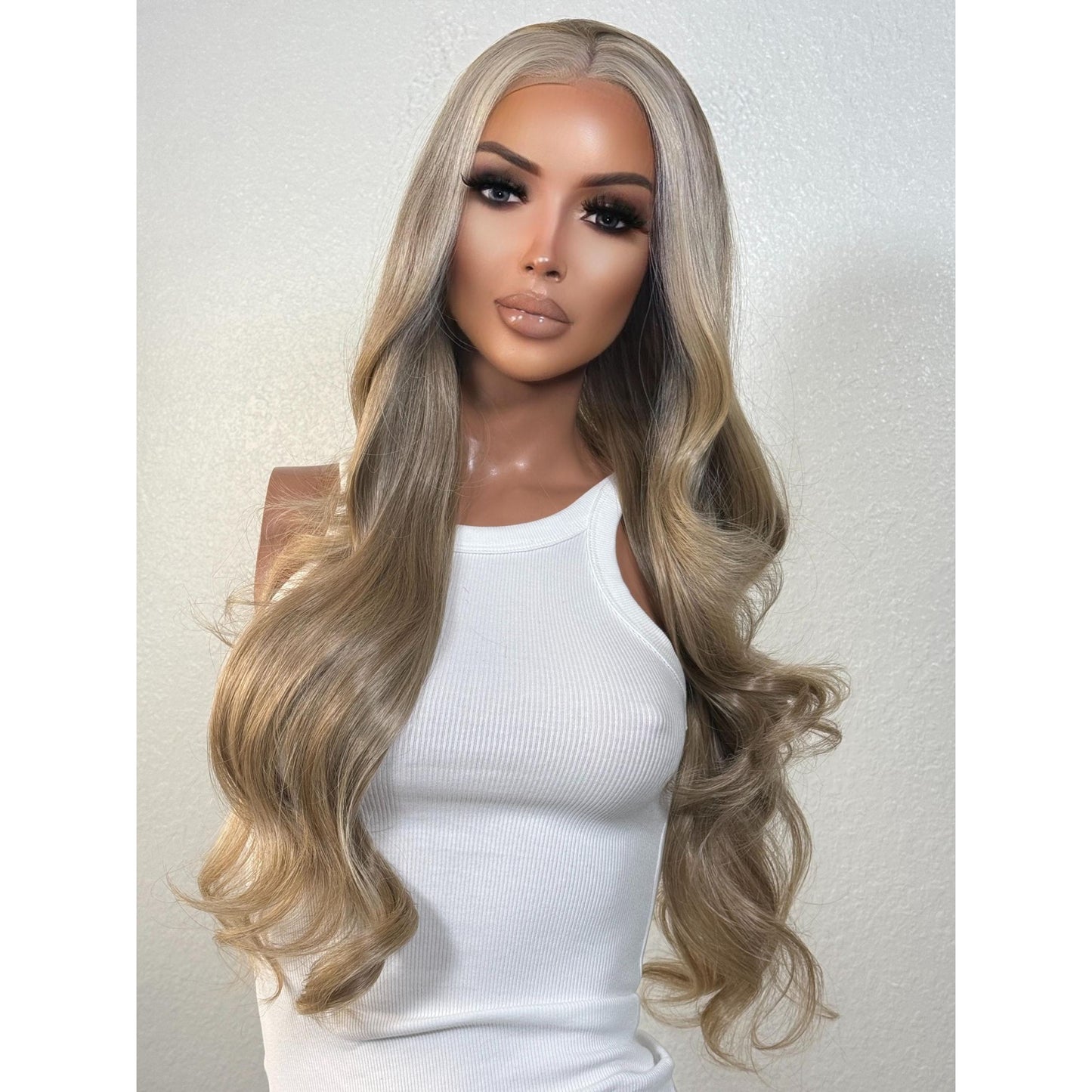 "EDEN" HD INVISIBLE LACE WIG 26" - BEIGE BLONDE