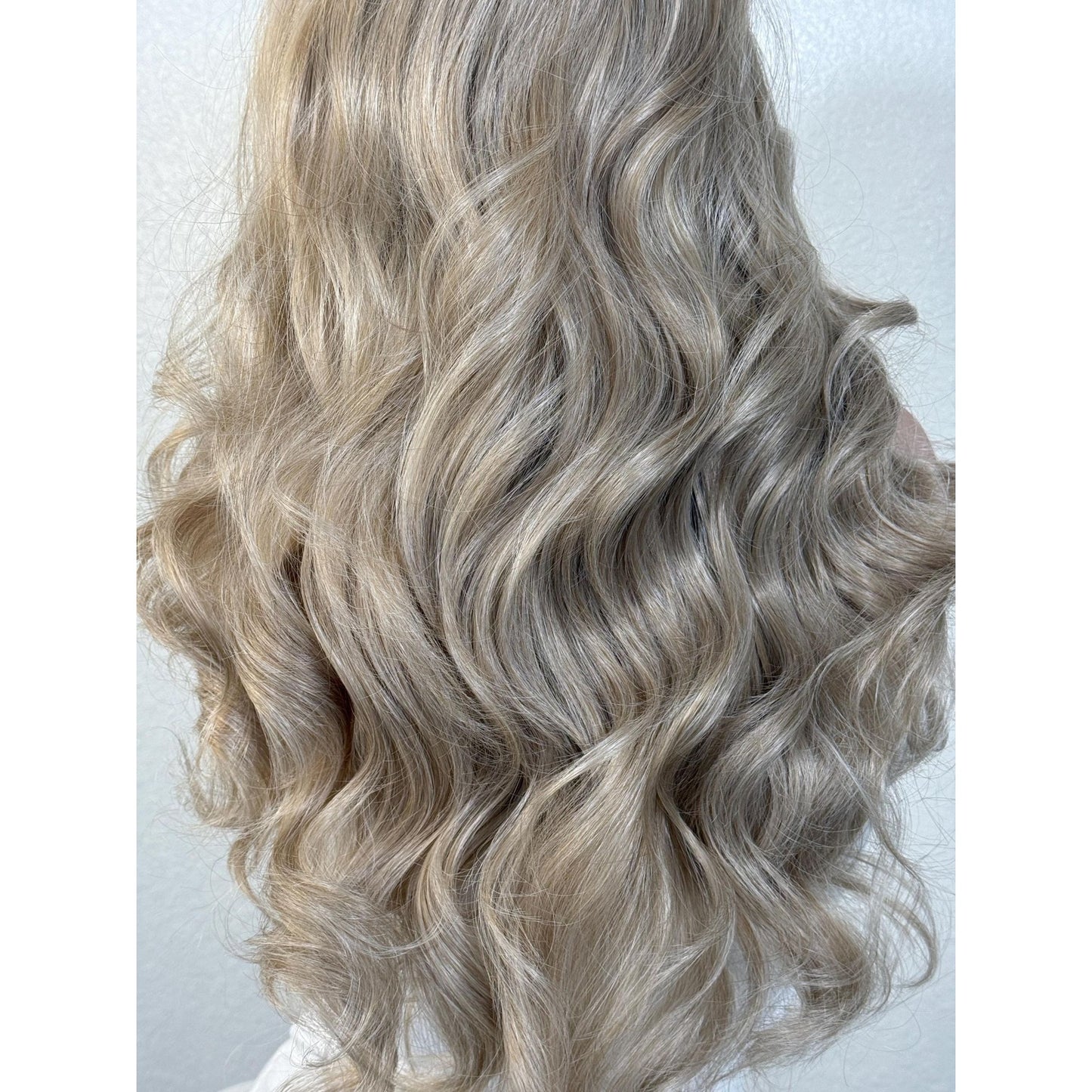 "SULLIVAN" HD INVISIBLE LACE WIG 24" - PLATINUM BLONDE